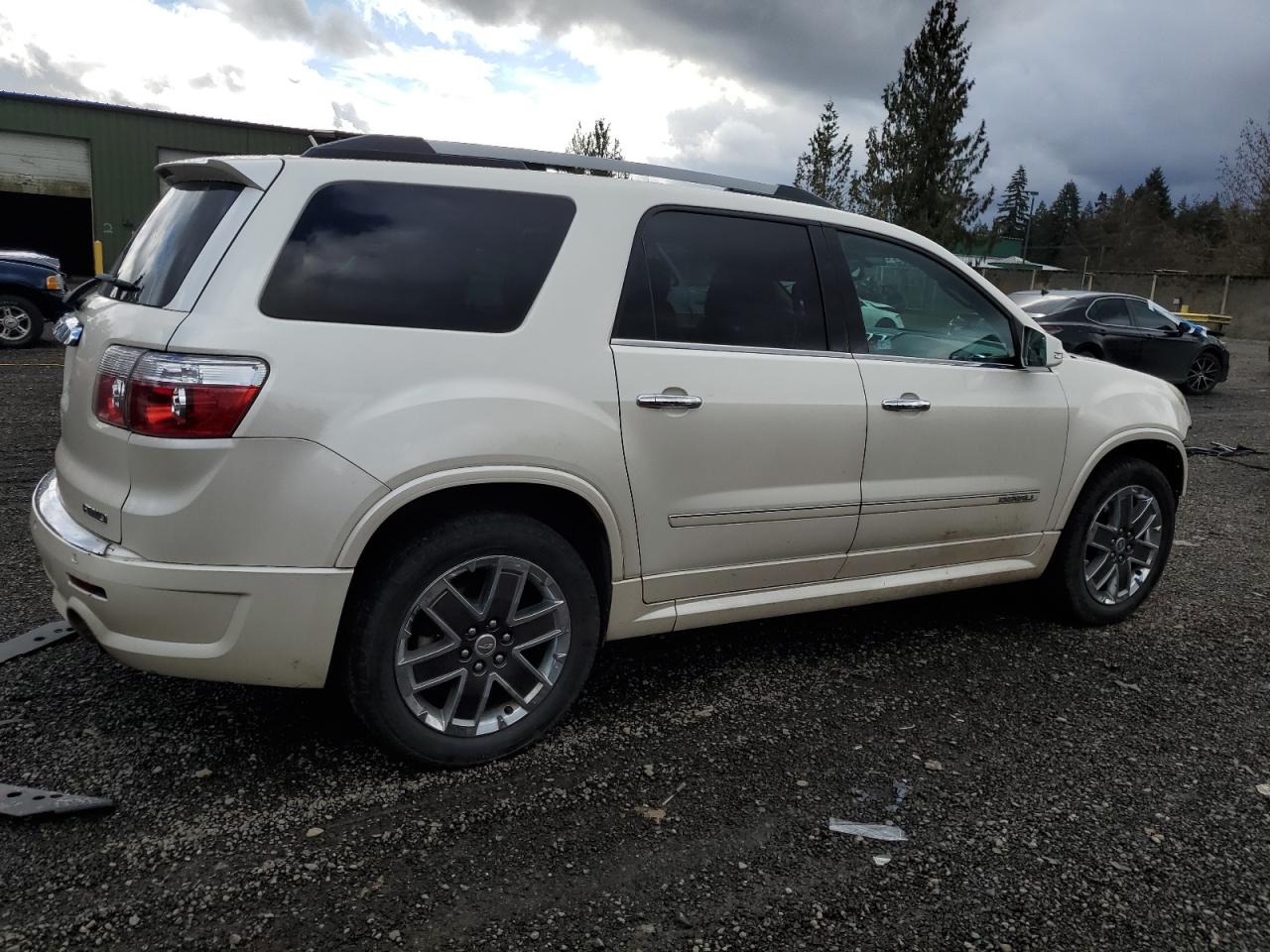 2012 GMC Acadia - Image 3