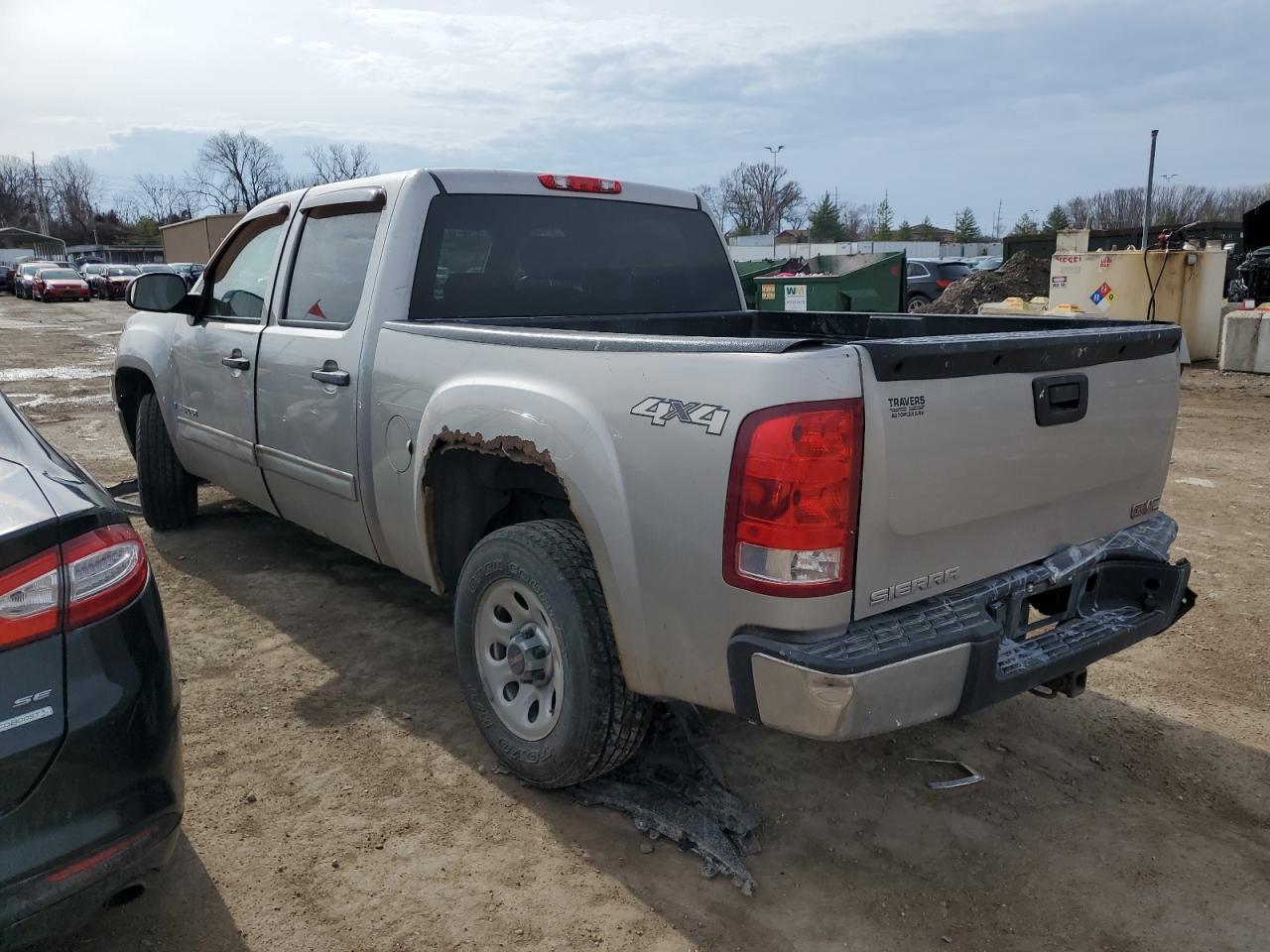 2009 GMC Sierra - Image 2