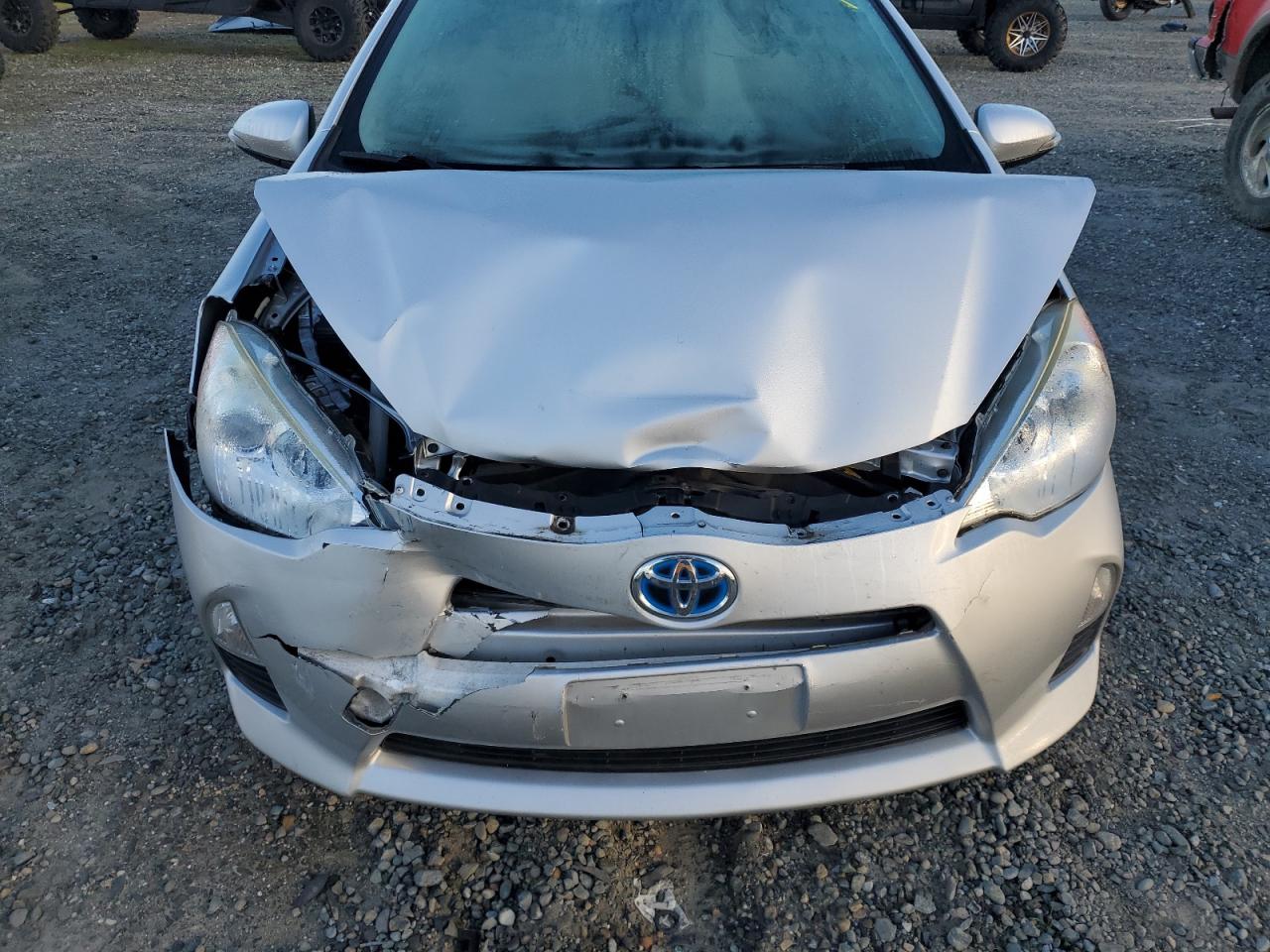 2014 Toyota Prius - Image 11