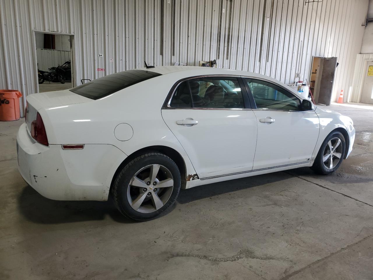 2009 Chevrolet Malibu - Image 3