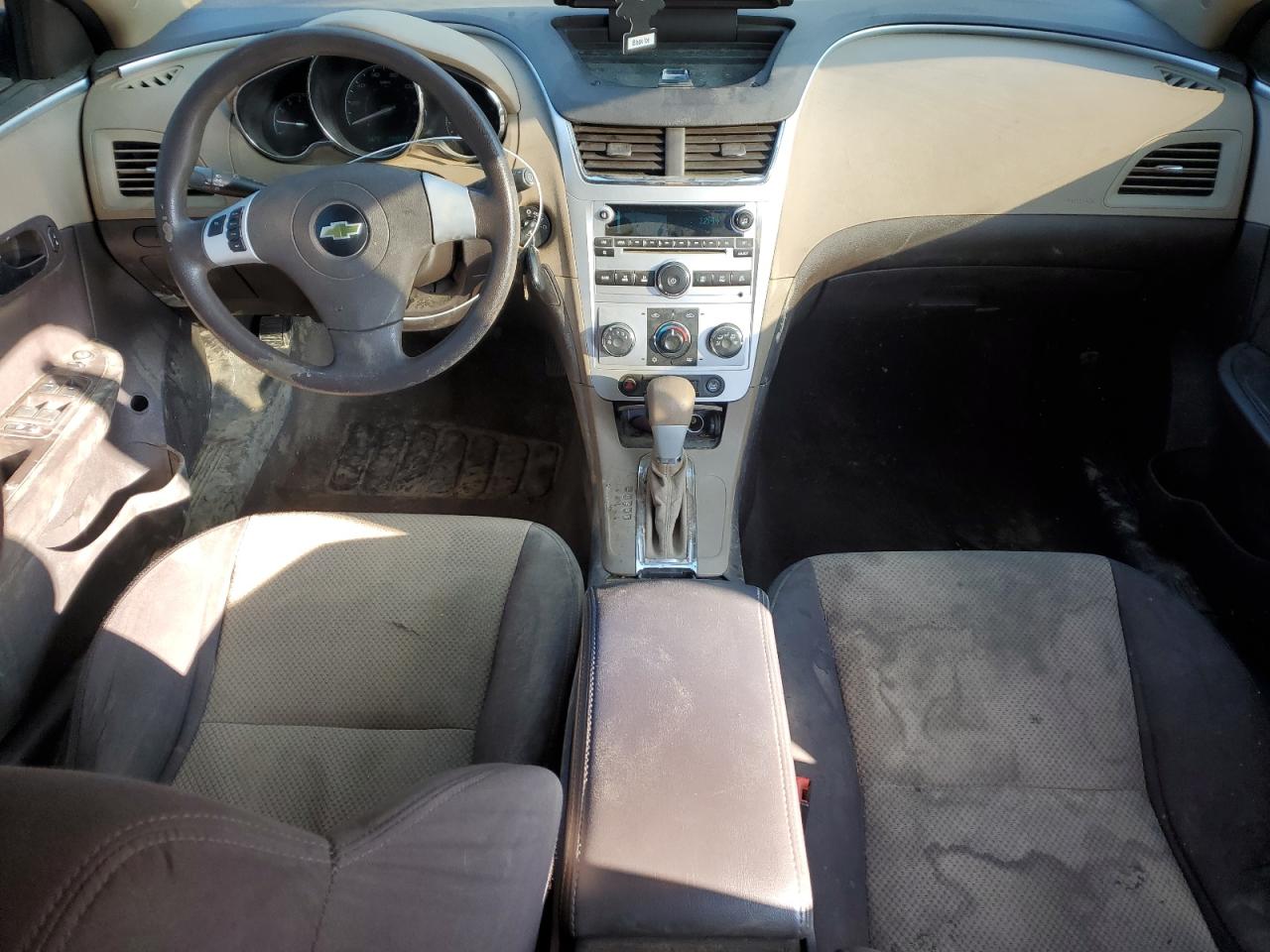 2011 Chevrolet Malibu - Image 8