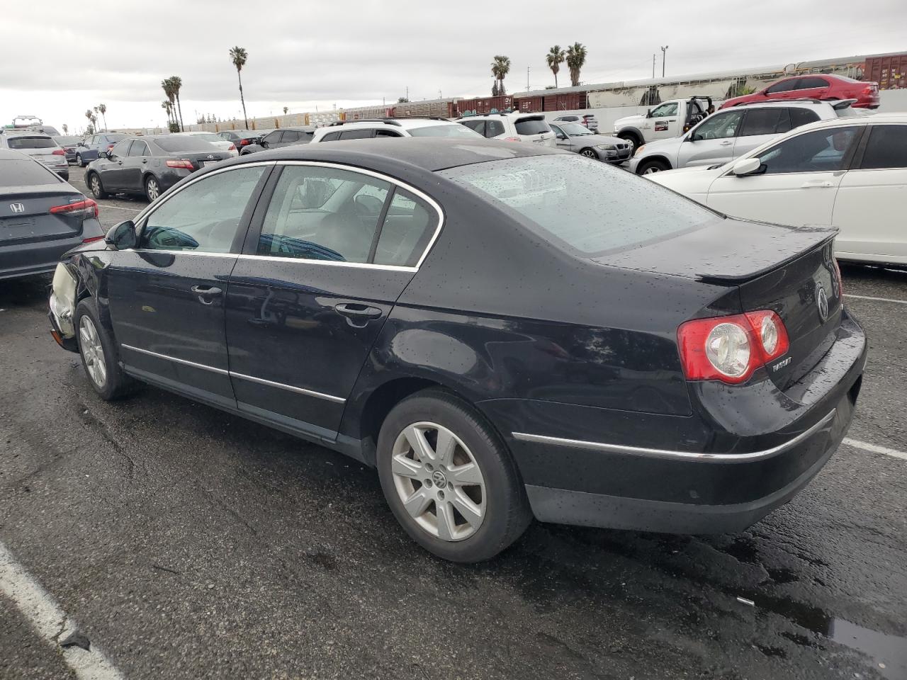 2008 Volkswagen Passat - Image 2