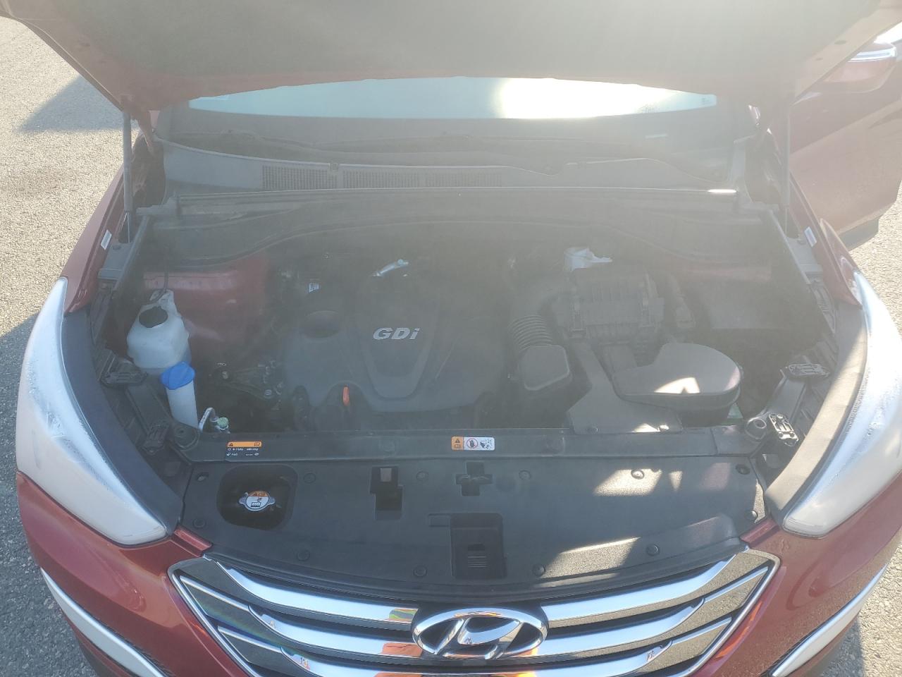 2014 Hyundai Santa Fe - Image 13