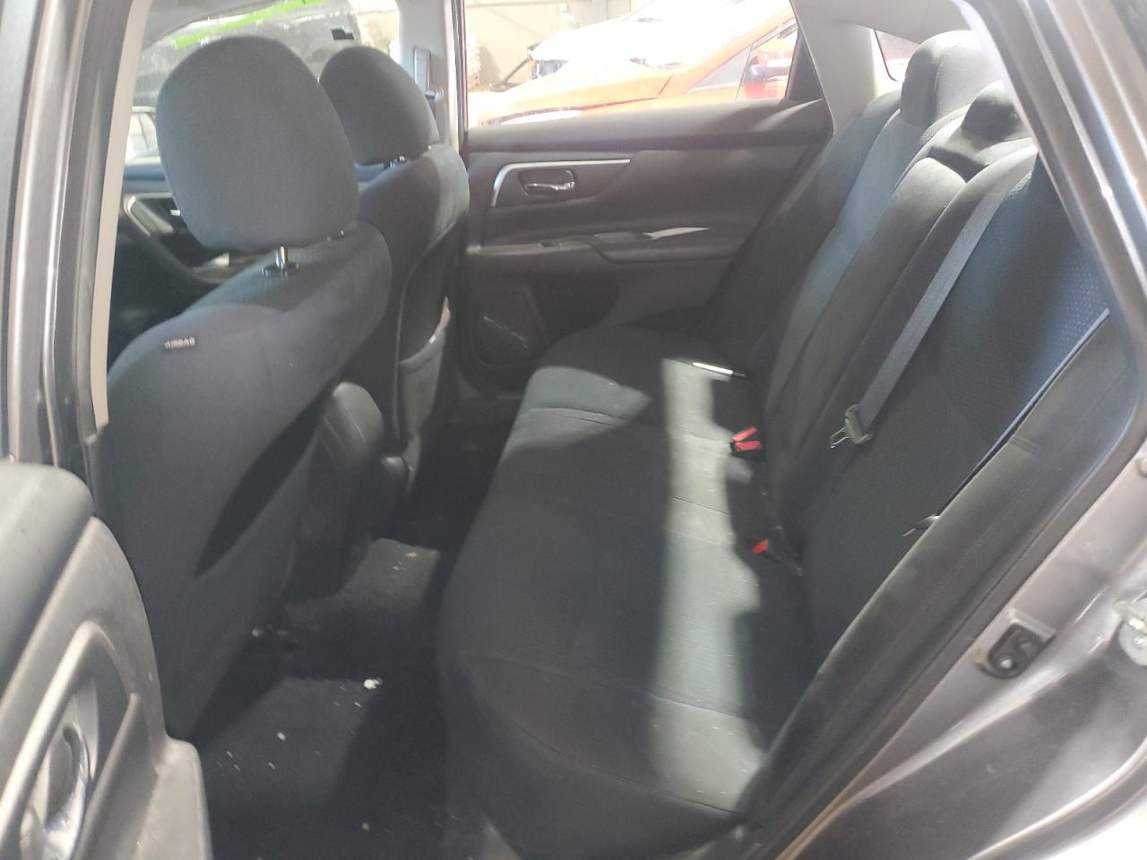 2015 Nissan Altima - Image 10