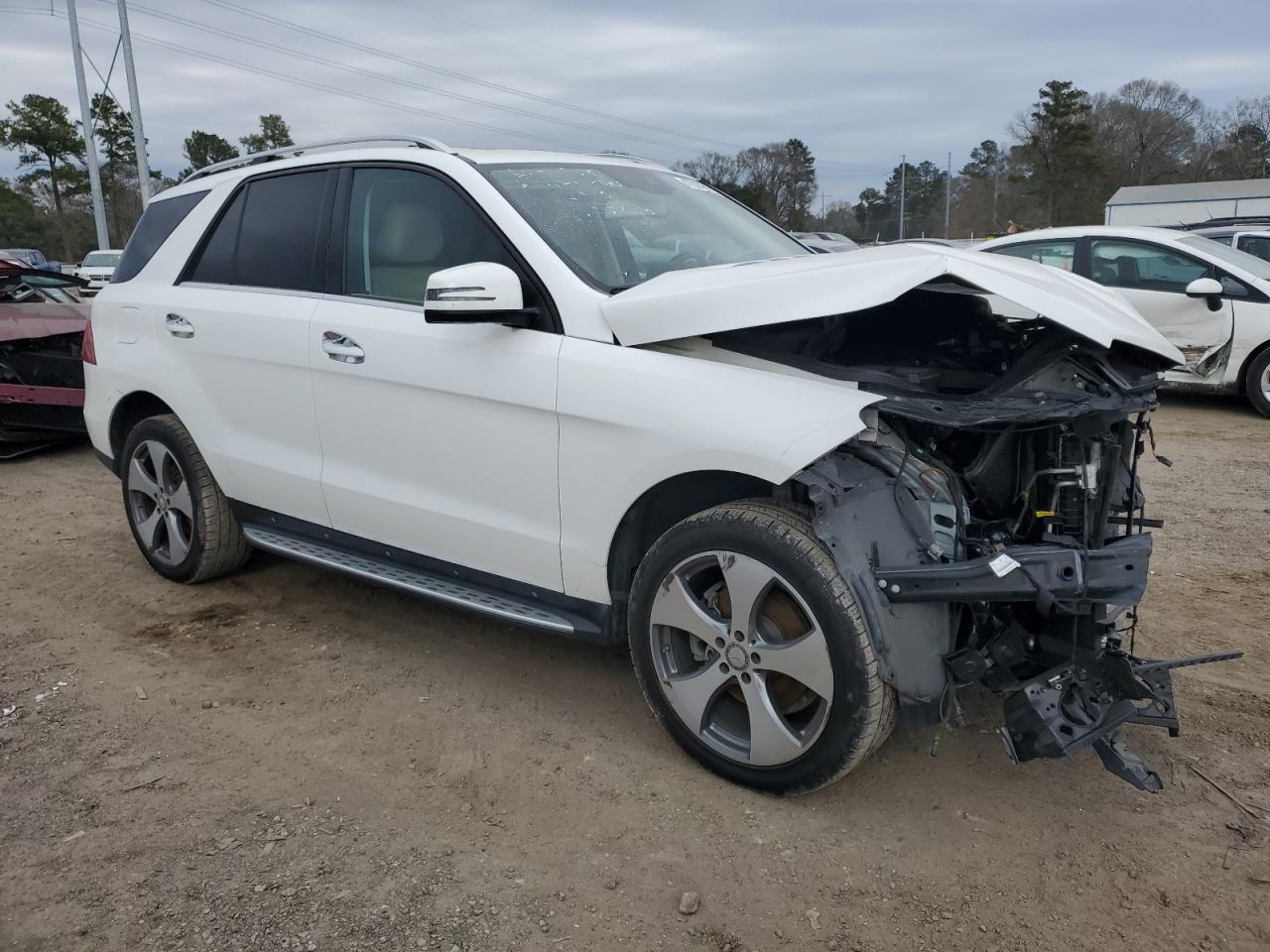 2016 Mercedes-Benz GLE - Image 4