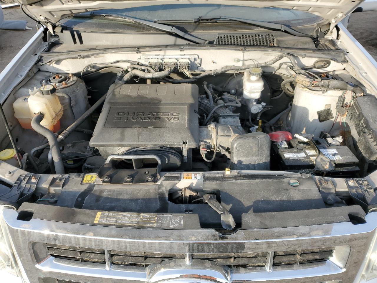 2011 Ford Escape - Image 12