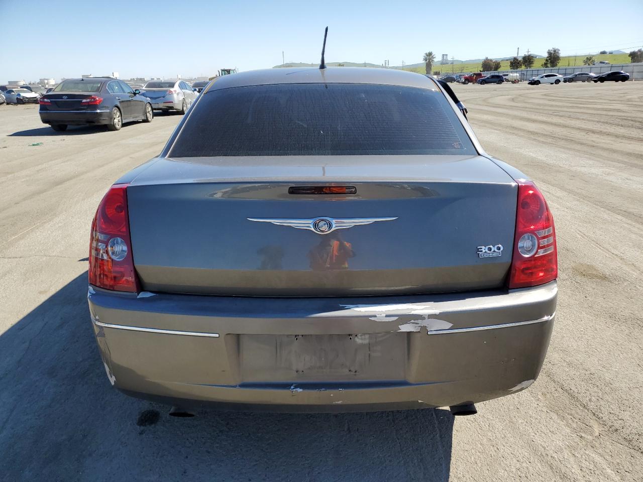 2008 Chrysler 300 - Image 6