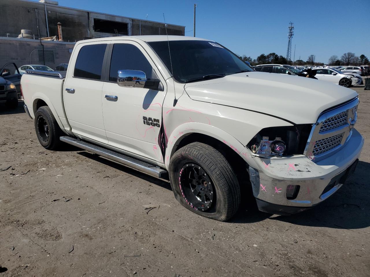 2016 RAM 1500 - Image 4