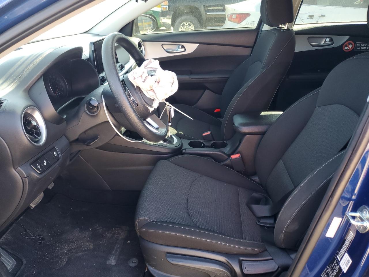 2023 Kia Forte - Image 7