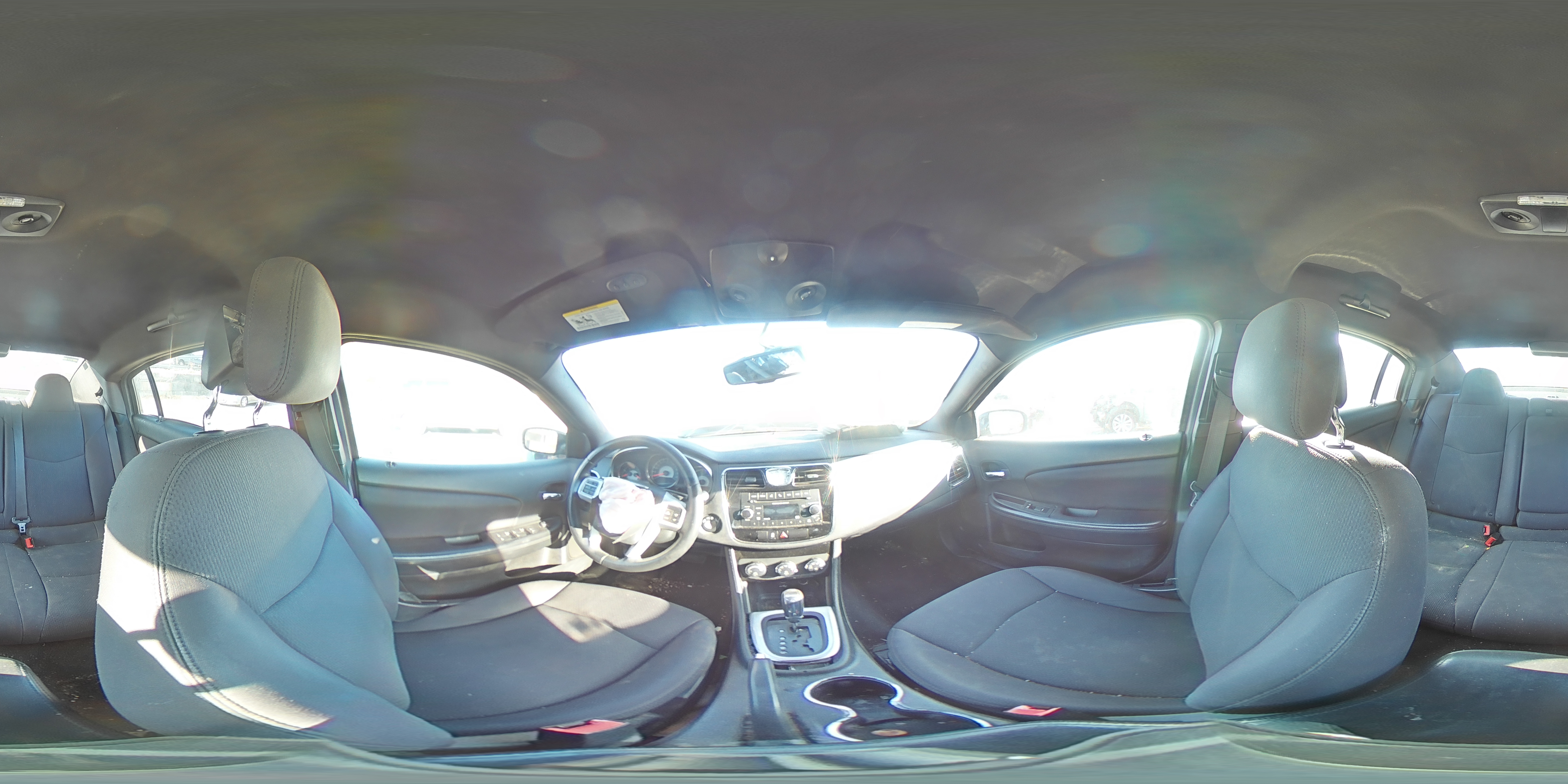 2013 Chrysler 200 - Image 12