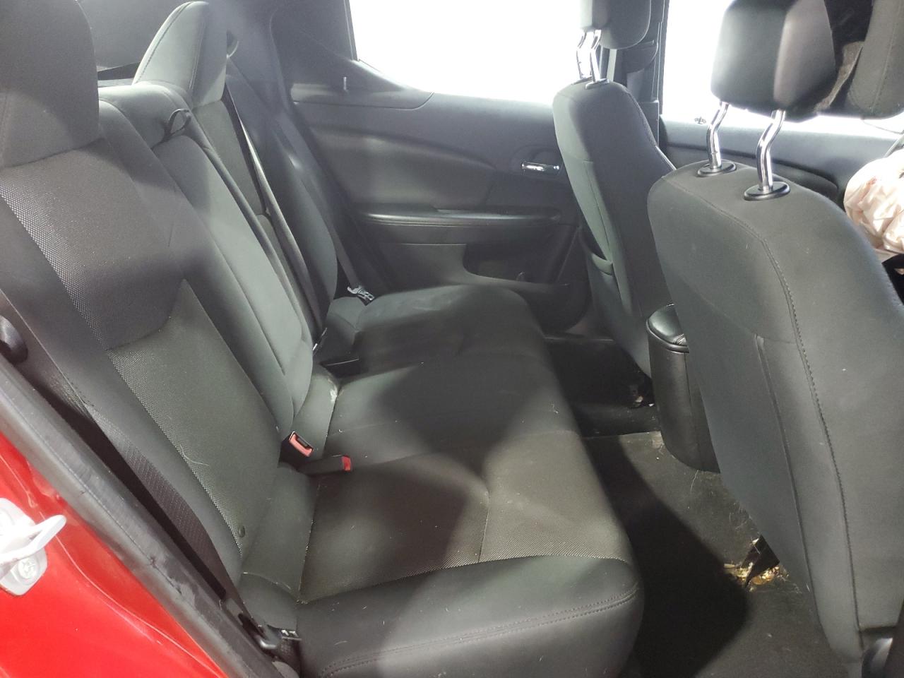 2014 Dodge Avenger - Image 10