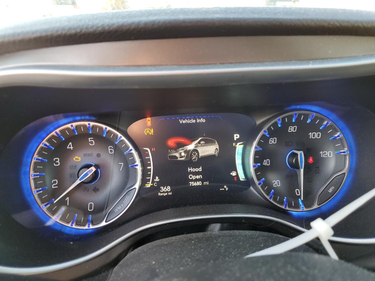 2018 Chrysler Pacifica - Image 9