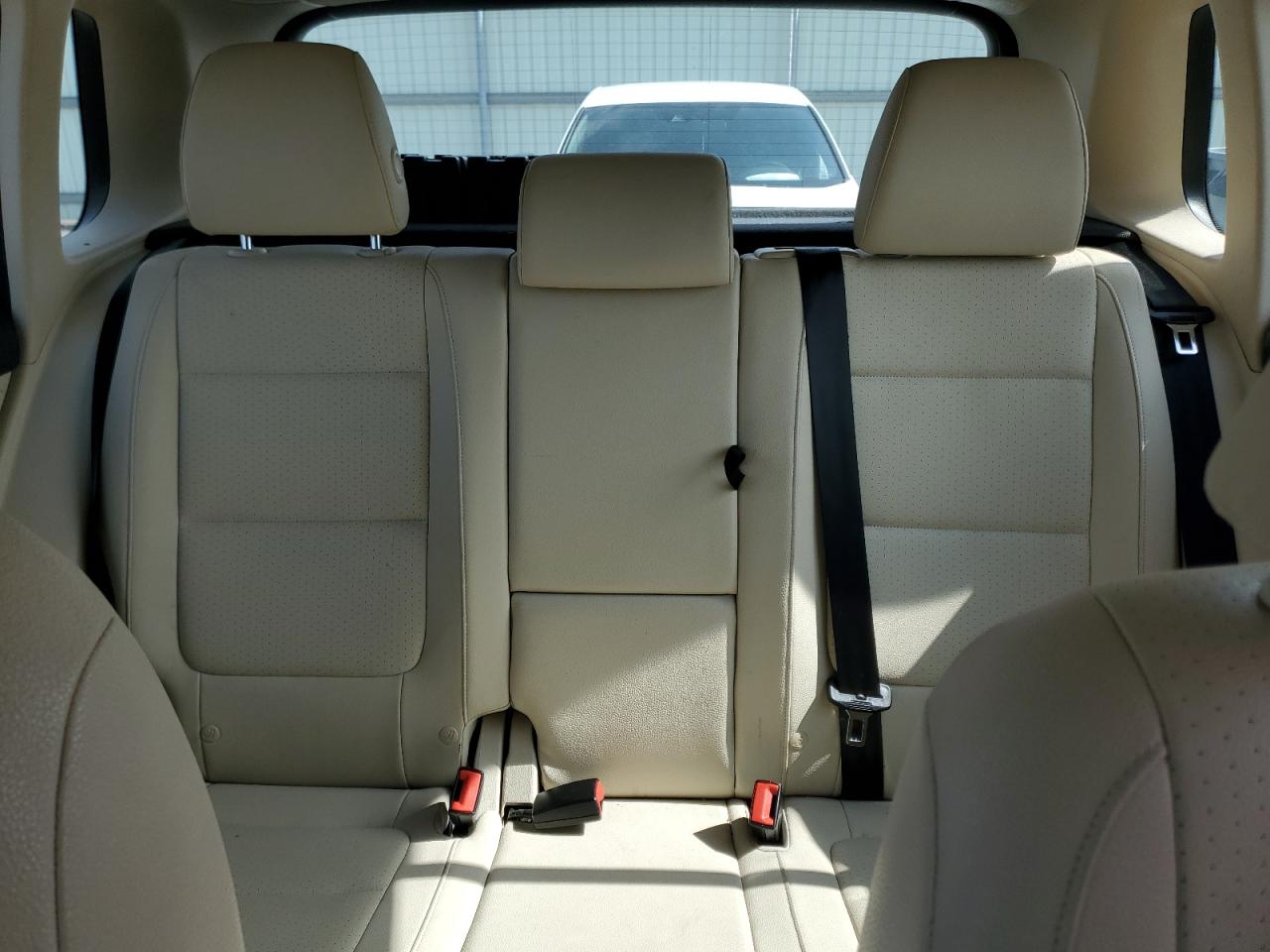 2016 Volkswagen Tiguan - Image 10