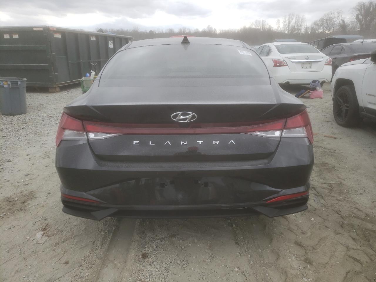 2023 Hyundai Elantra - Image 6