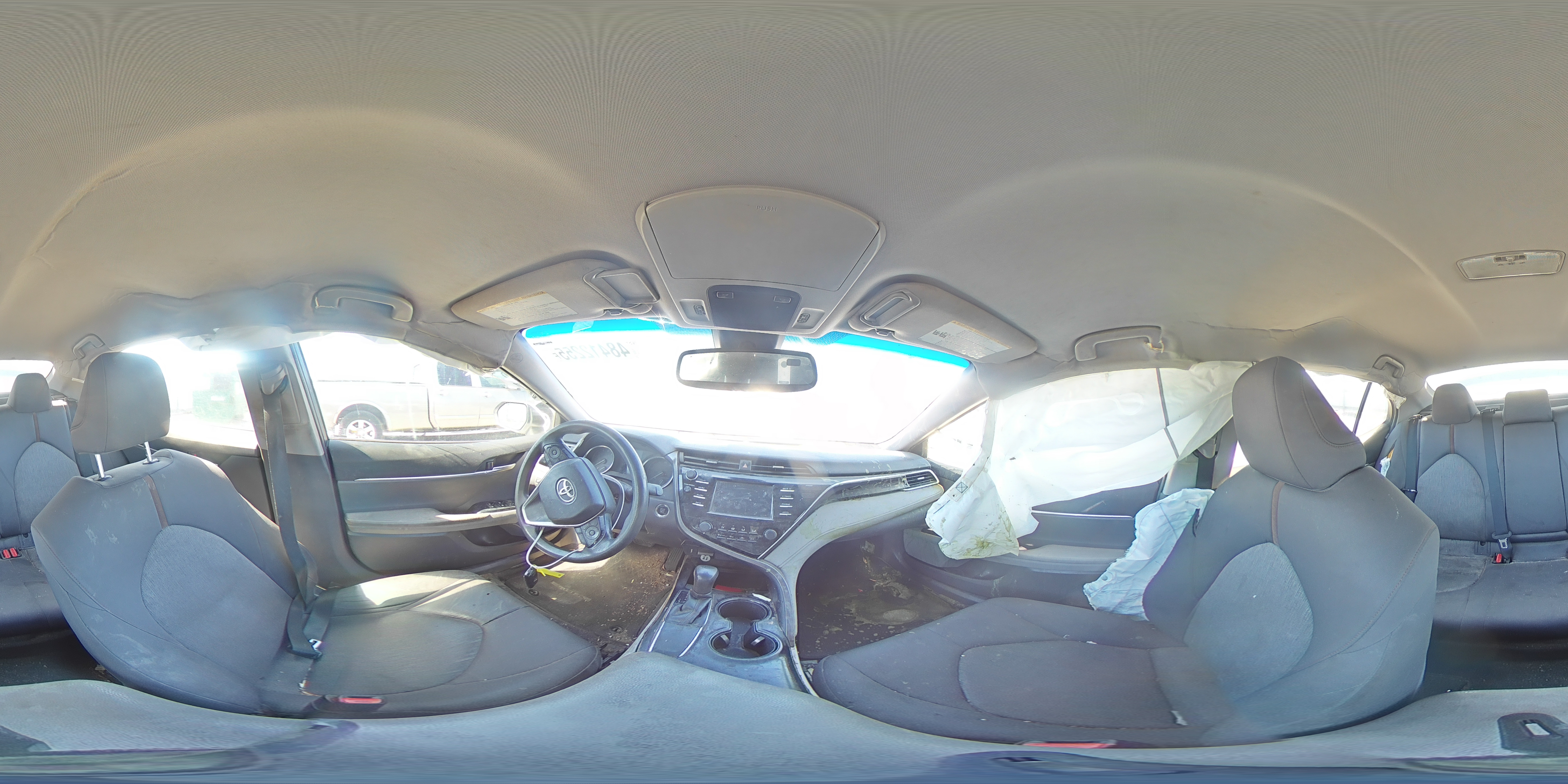 2018 Toyota Camry - Image 13