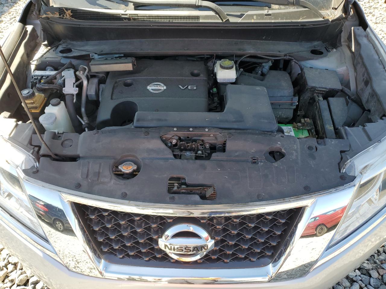 2013 Nissan Pathfinder - Image 12