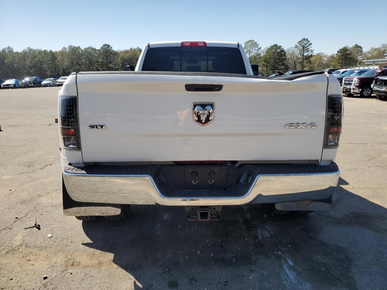 2018 RAM 3500 - Image 6