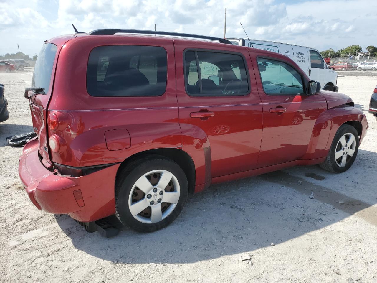 2010 Chevrolet HHR - Image 3