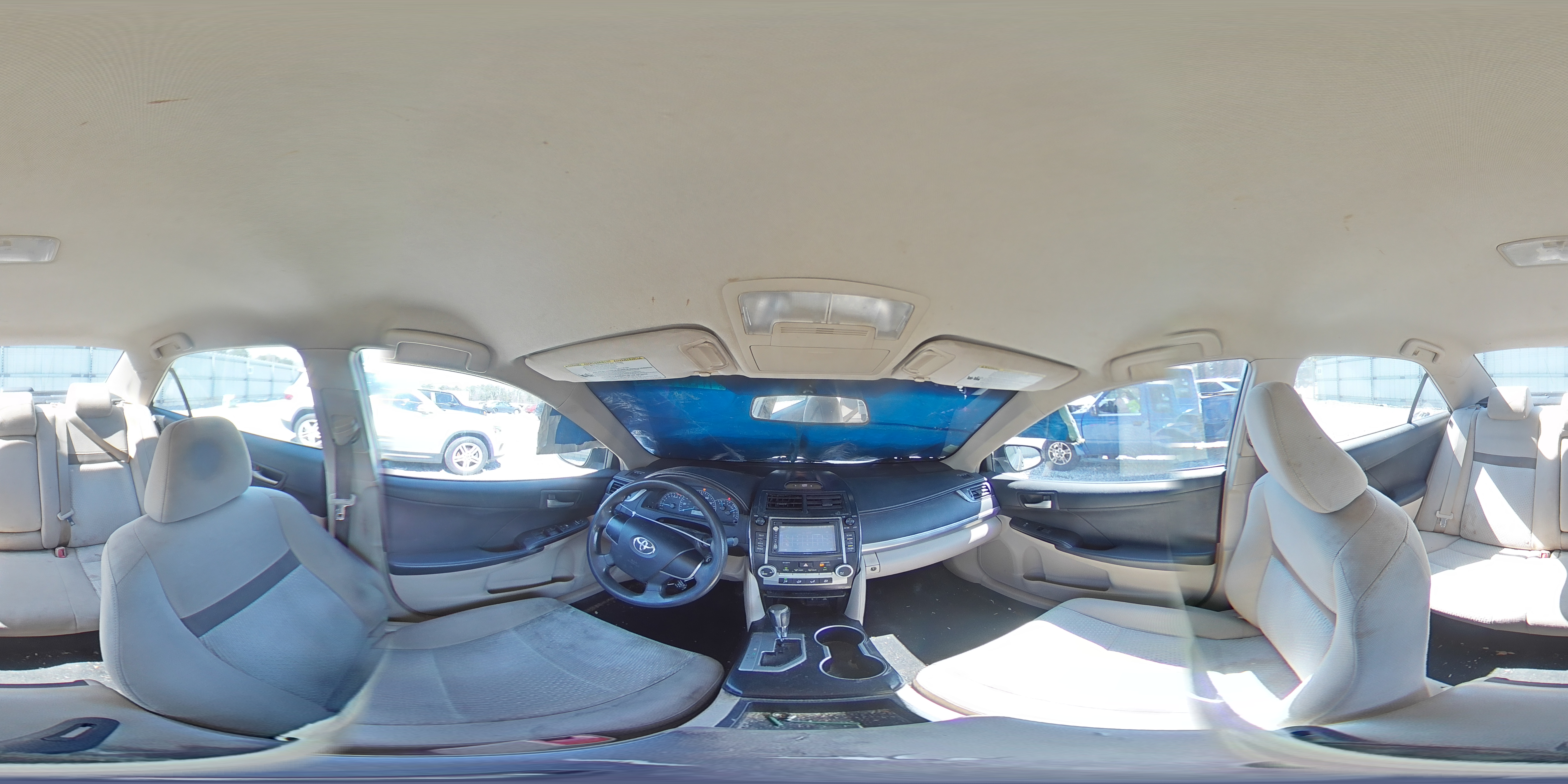 2012 Toyota Camry - Image 14