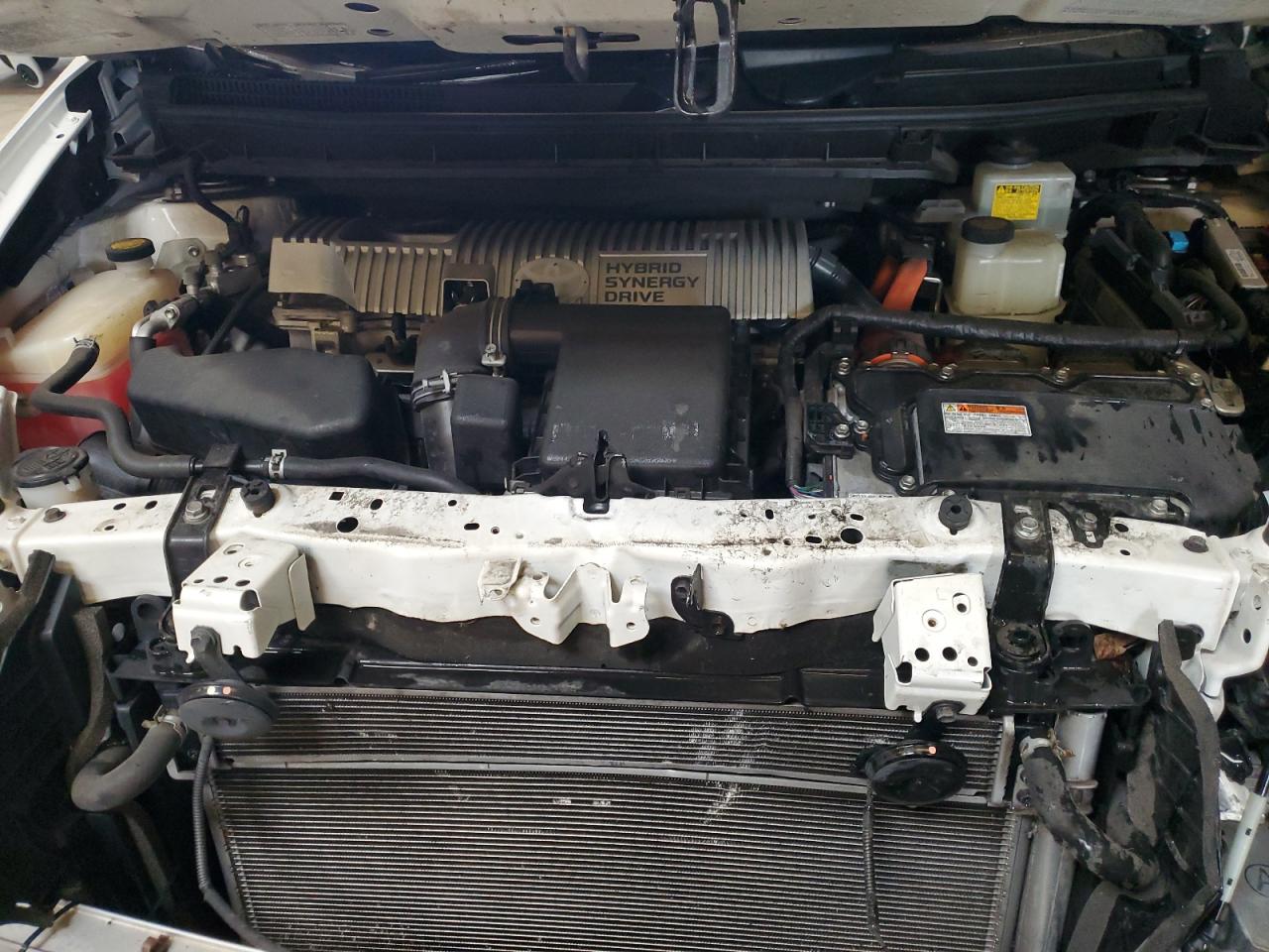 2013 Toyota Prius - Image 11