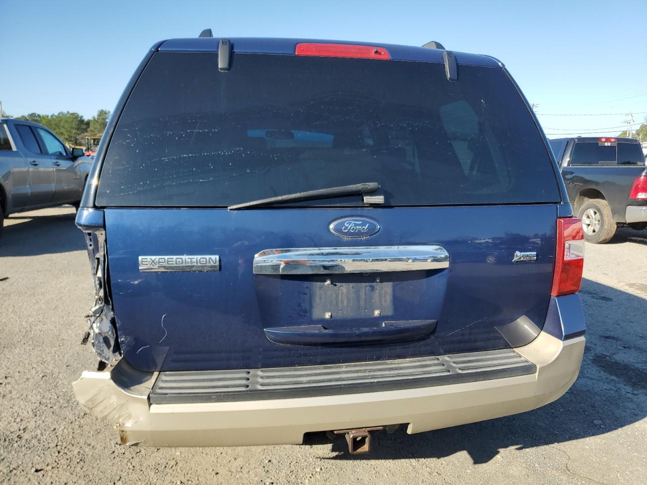 2010 Ford Expedition - Image 6