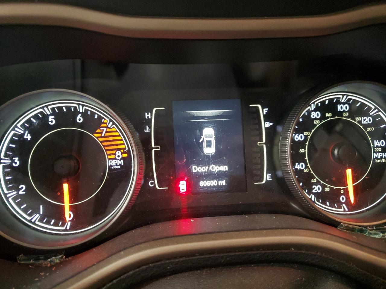 2016 Jeep Grand Cherokee - Image 9