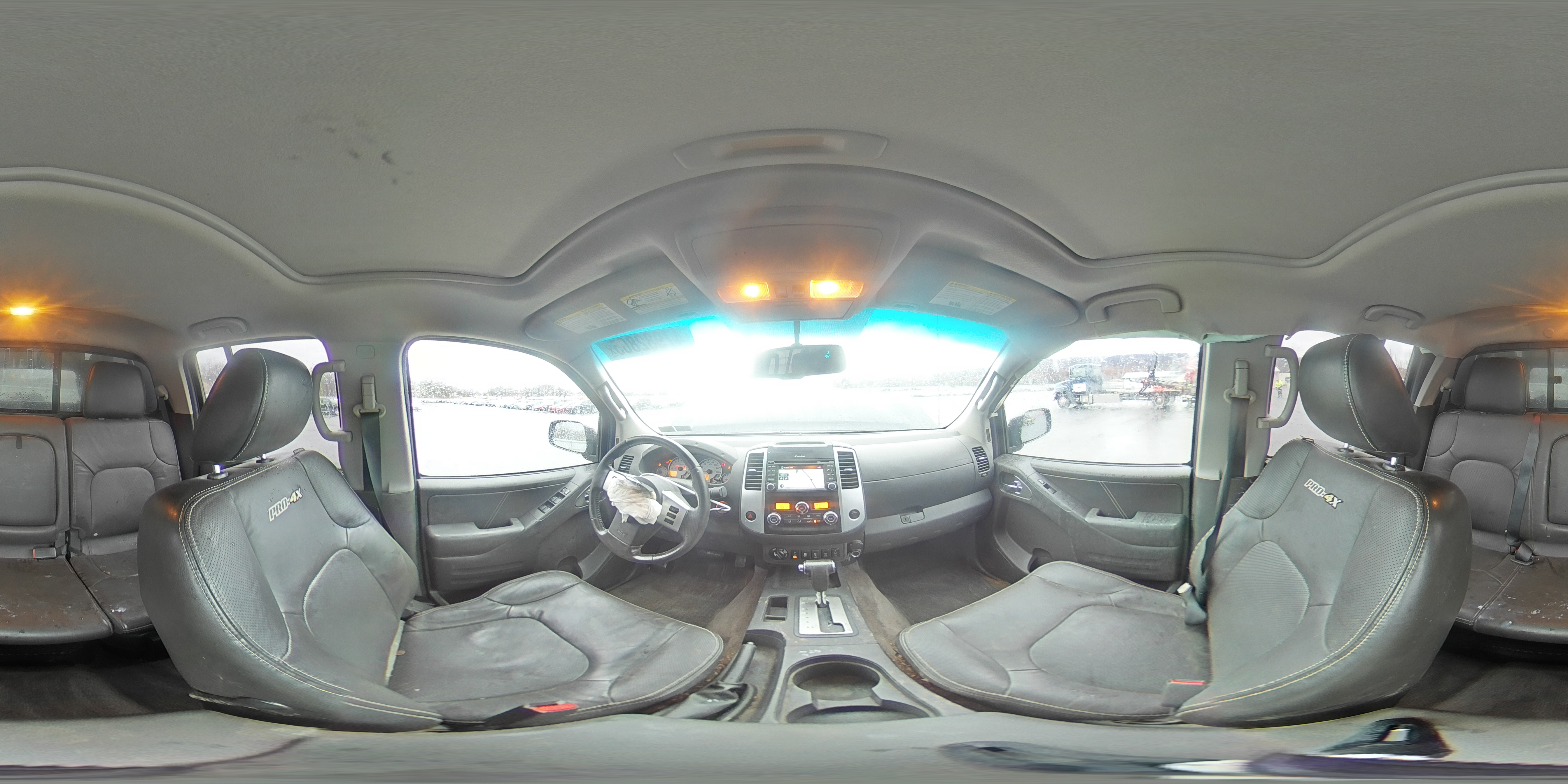 2015 Nissan Navara (Frontier) - Image 13