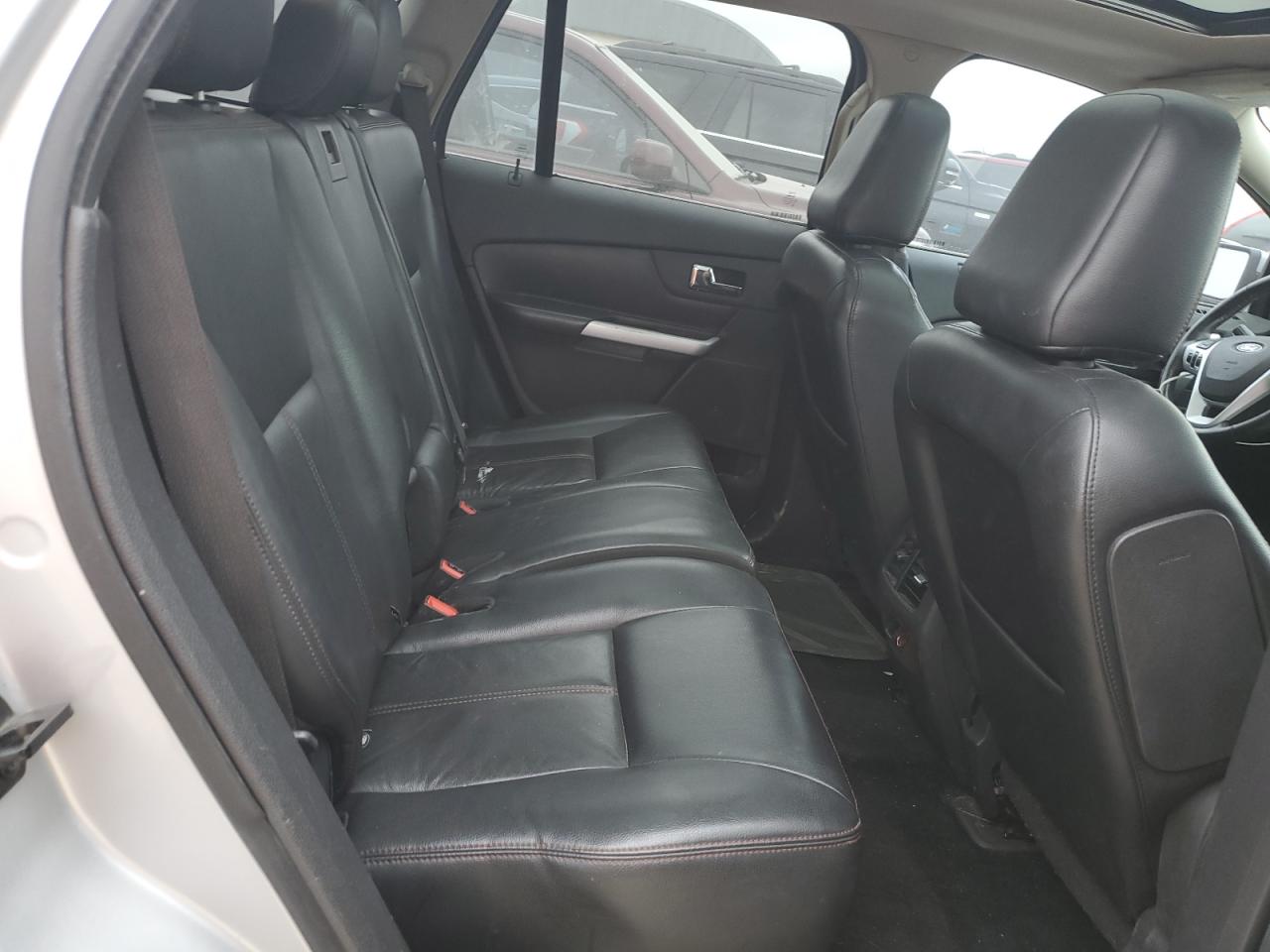 2011 Ford Edge - Image 11
