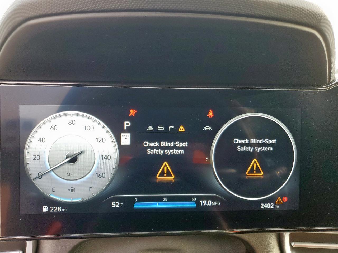 2024 Hyundai Elantra - Image 9