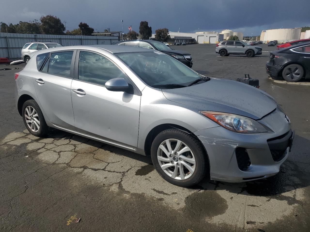 2013 Mazda 3 - Image 4