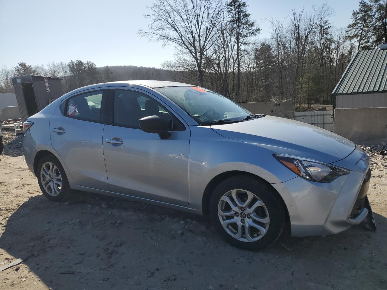 2017 Toyota Yaris - Image 4