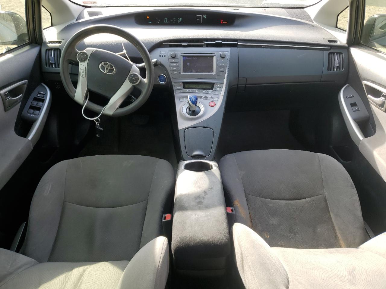 2014 Toyota Prius - Image 8
