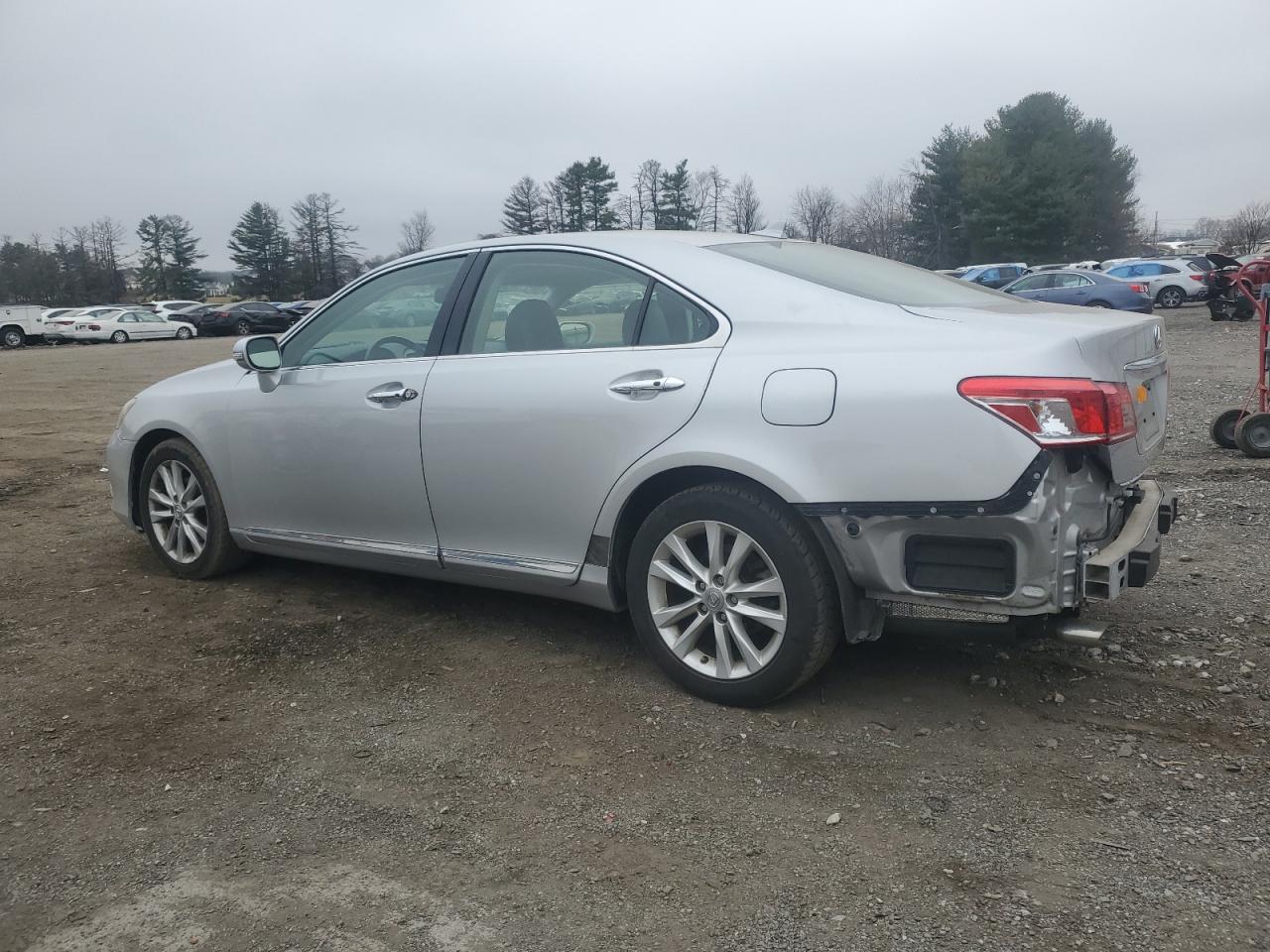 2012 Lexus ES - Image 2
