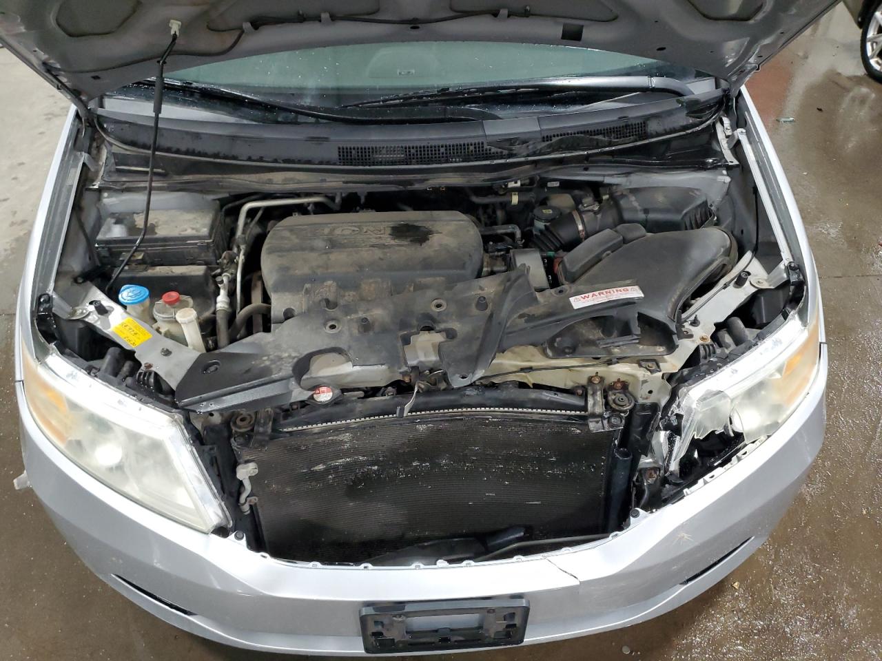 2011 Honda Odyssey - Image 12