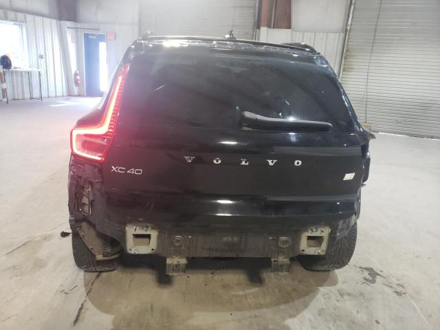  VOLVO XC40 2021 Черный