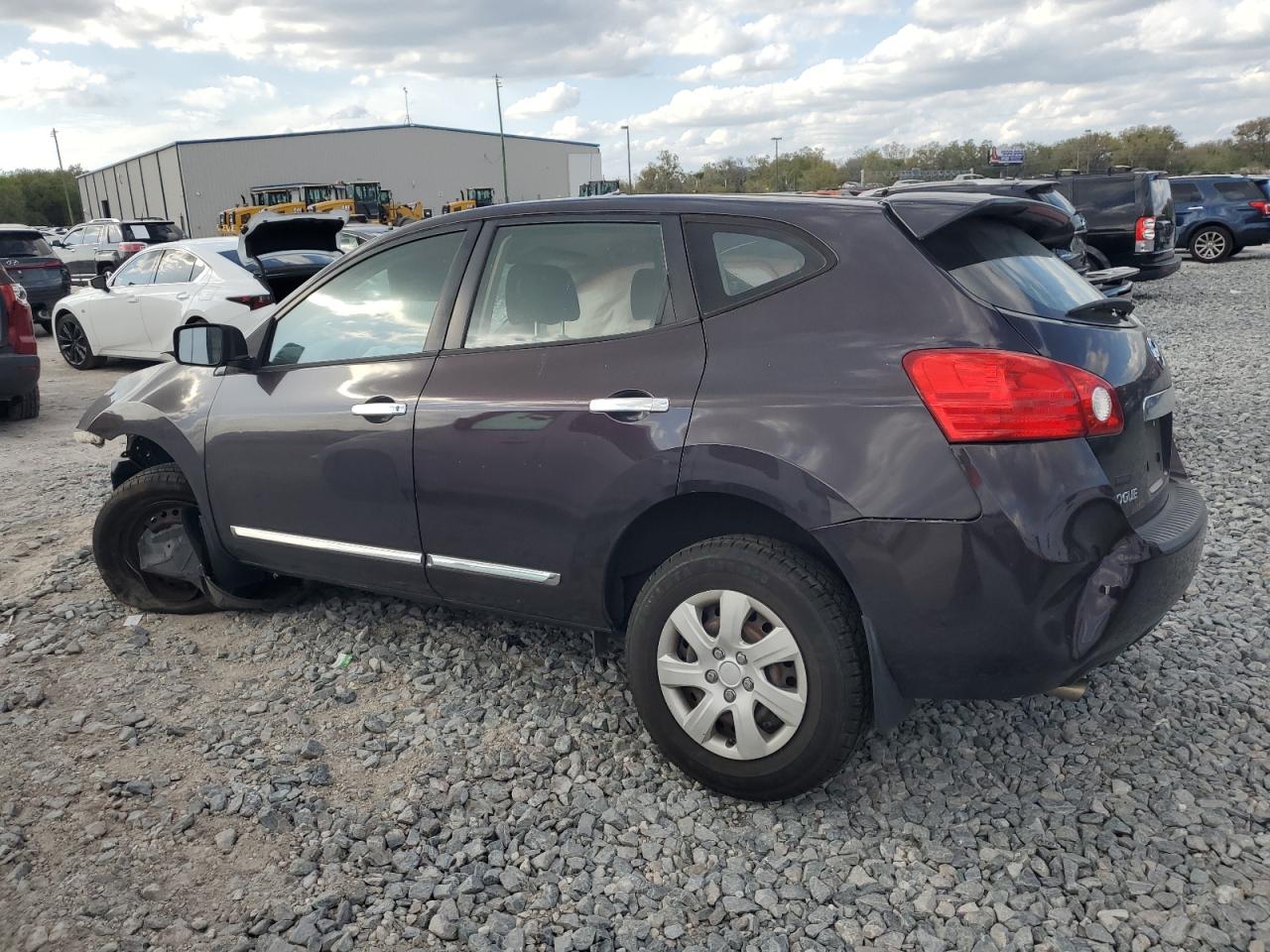 2013 Nissan Rogue - Image 2