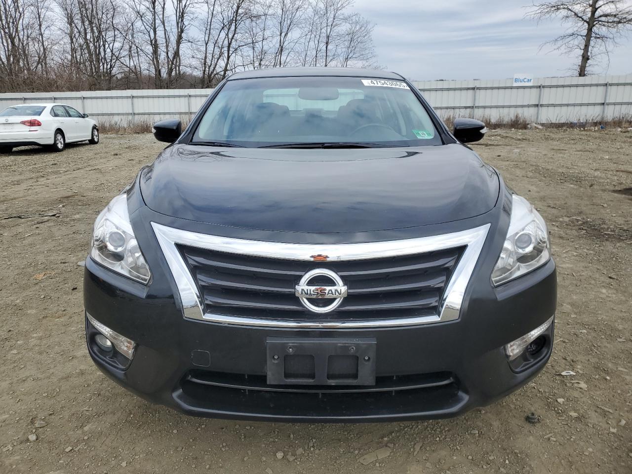 2015 Nissan Altima - Image 5