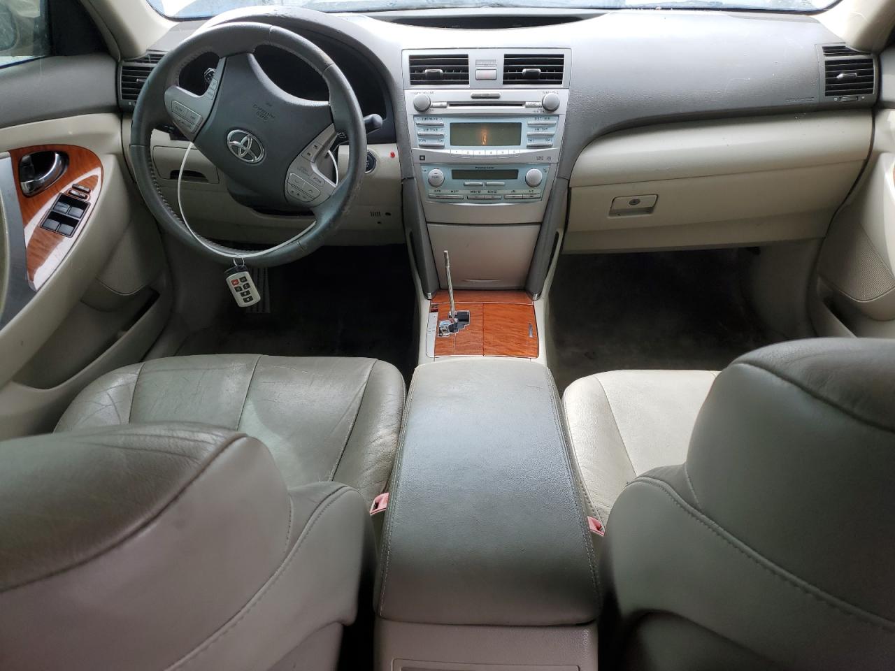2009 Toyota Camry - Image 8