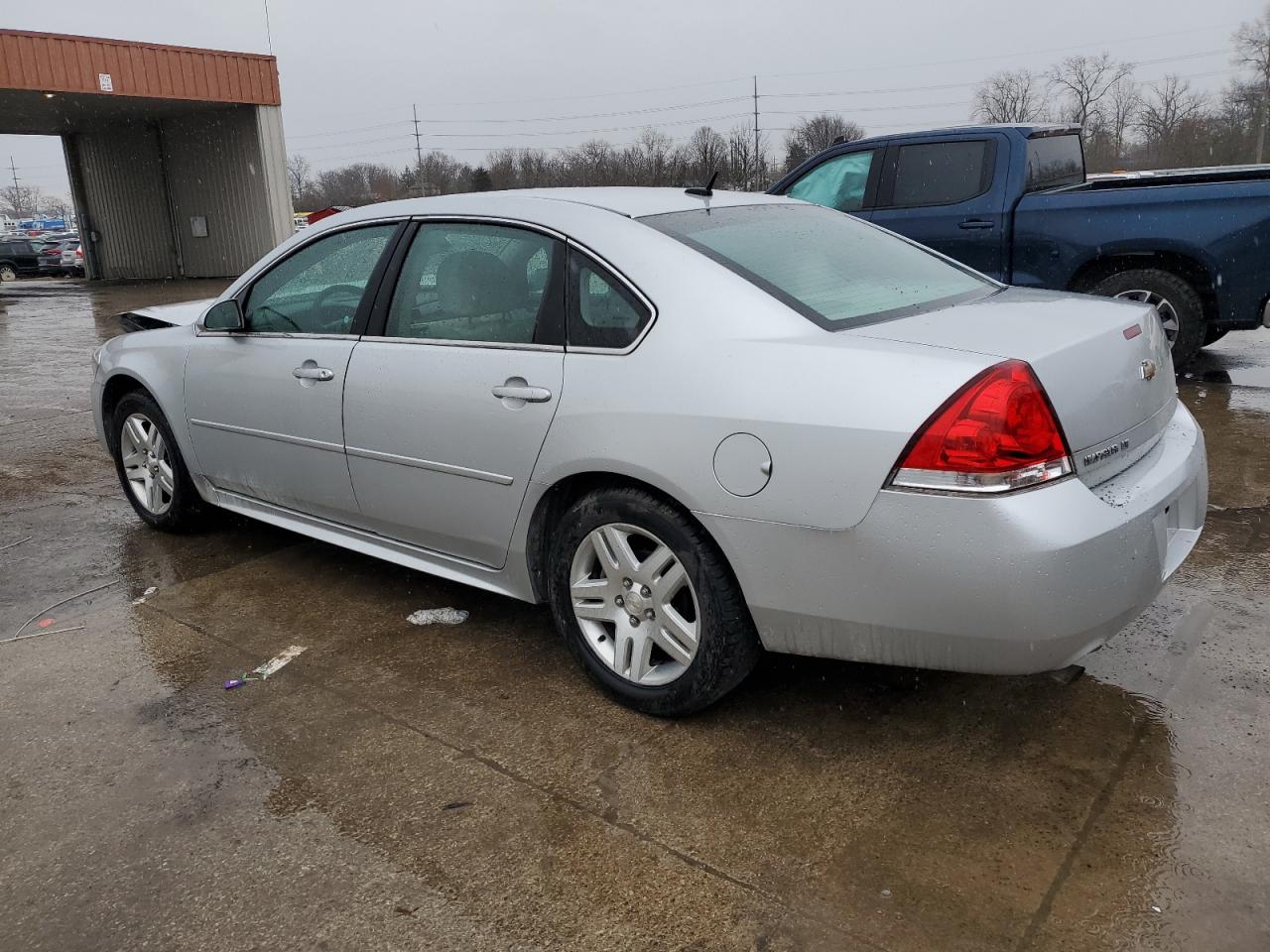 2016 Chevrolet Impala - Image 2