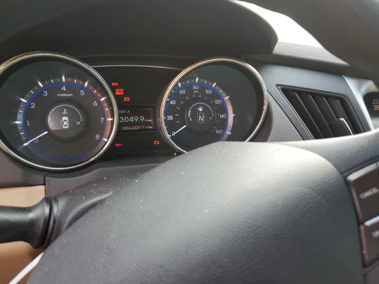 2012 Hyundai Sonata - Image 9
