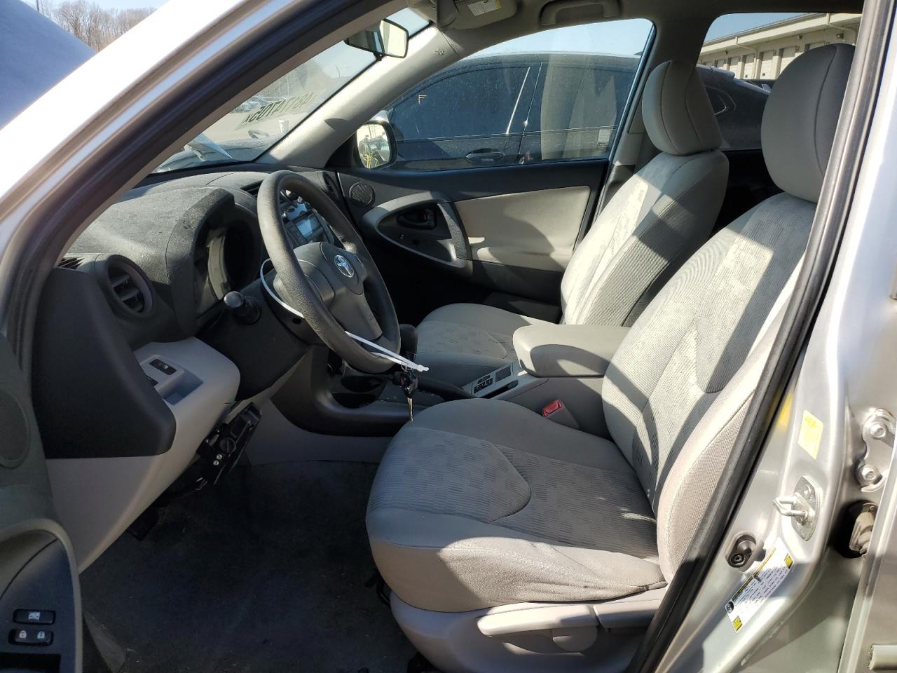 2011 Toyota RAV 4 - Image 7