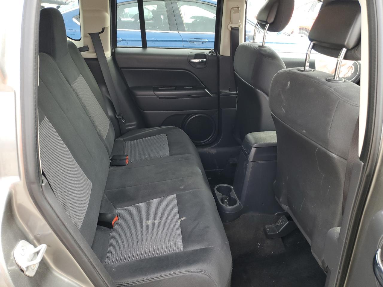 2013 Jeep Compass - Image 11