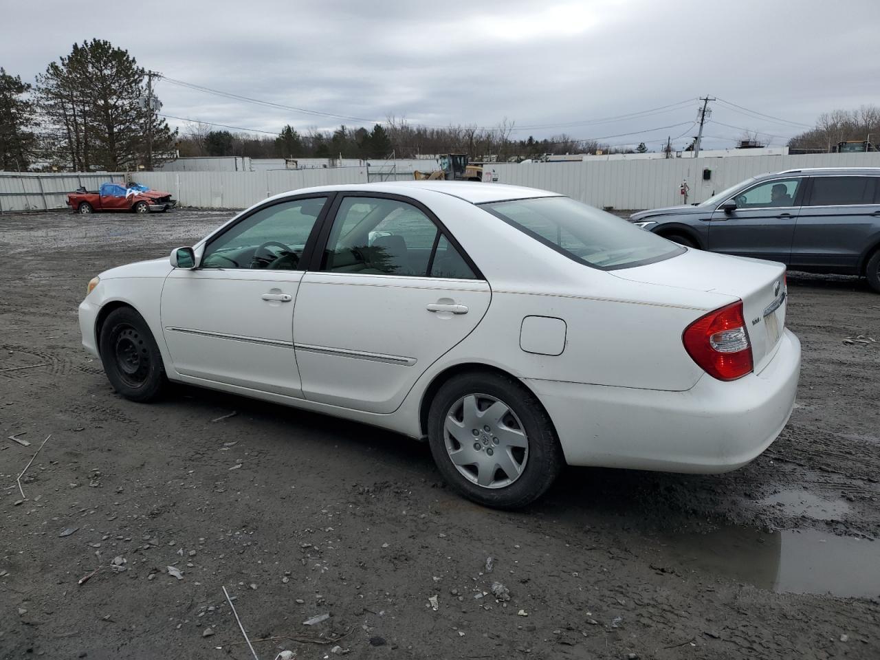 2004 Toyota Camry - Image 2