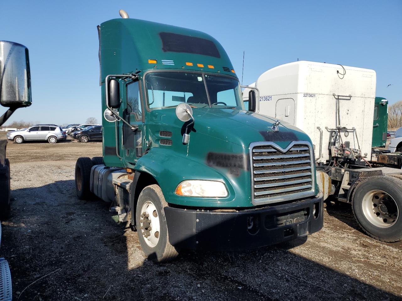 2015 Mack Cxu612 Semi Truck for Sale in Columbia Station, OH - Side