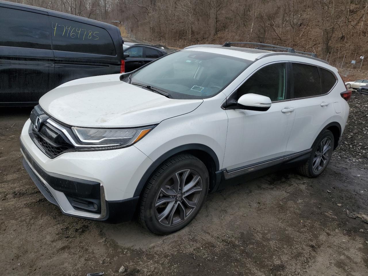 2020 Honda Cr-V Touring за продажба в Marlboro, NY - Minor Dent/Scratches