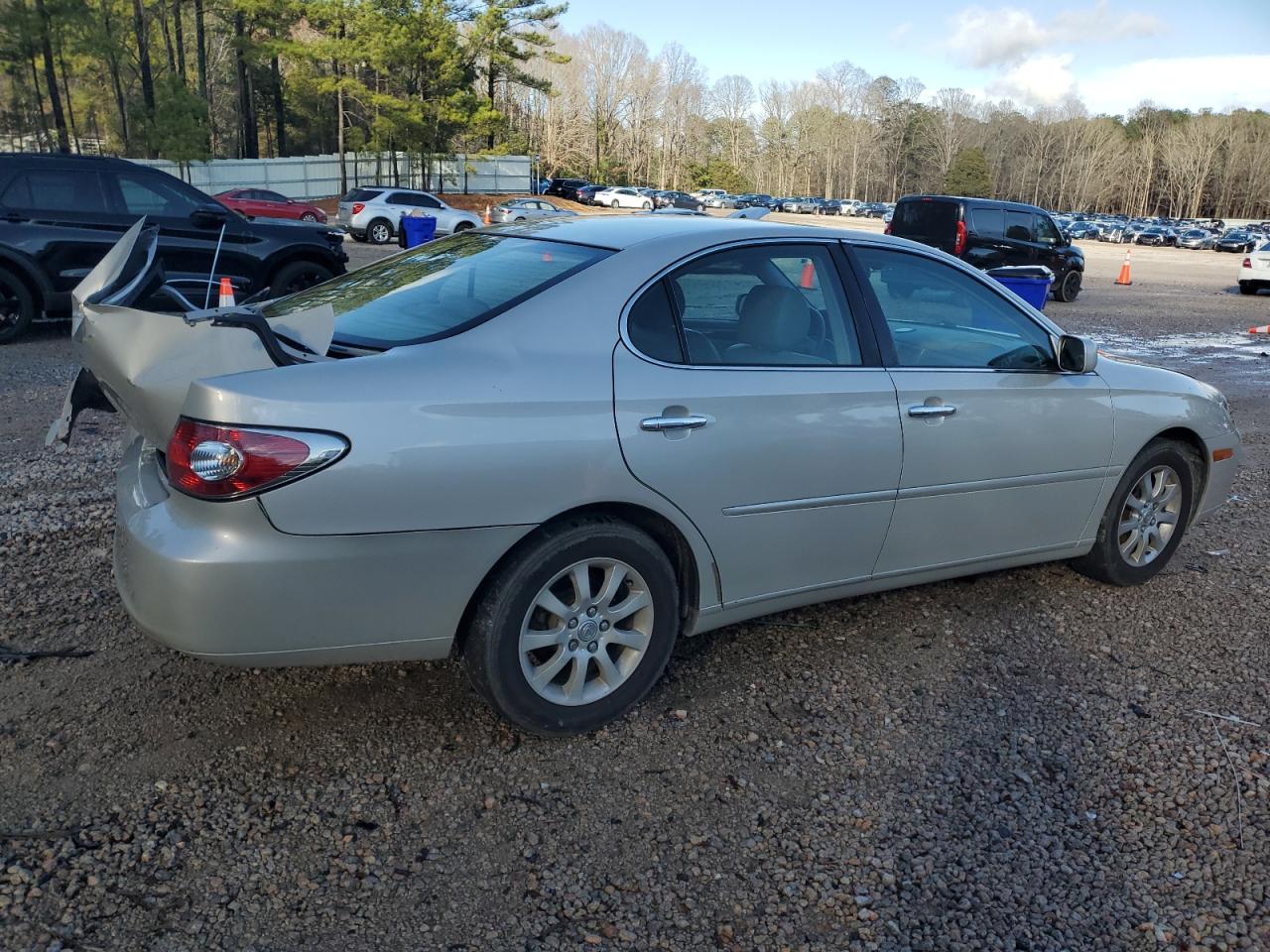 2004 Lexus ES - Image 3