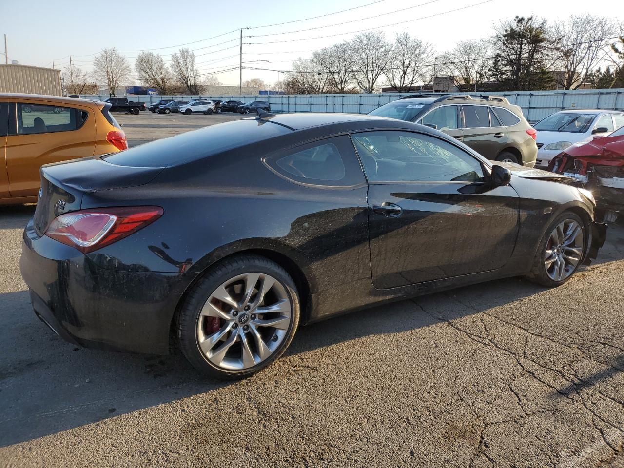 2013 Hyundai Genesis - Image 3
