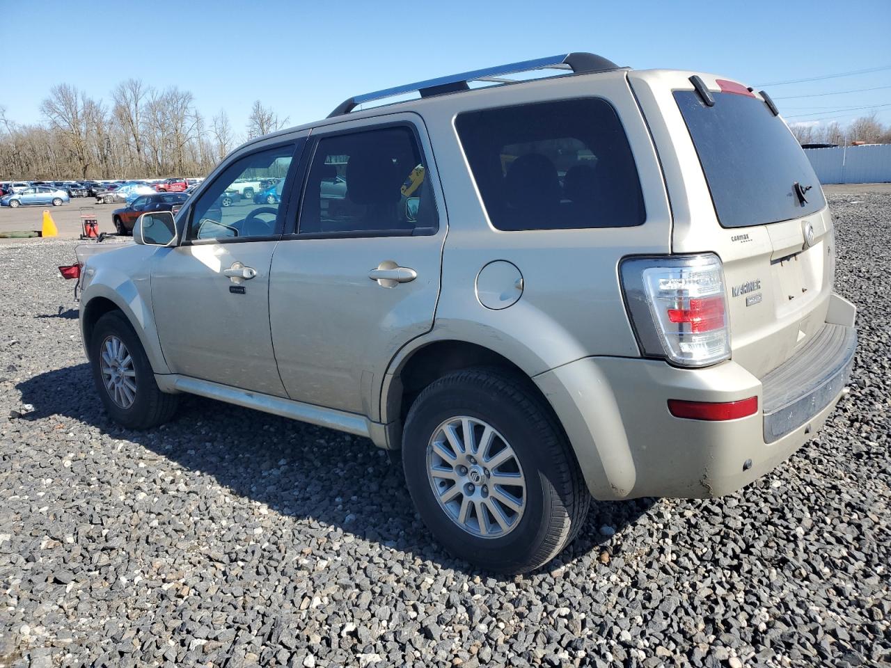 2010 Mercury Mariner - Image 2