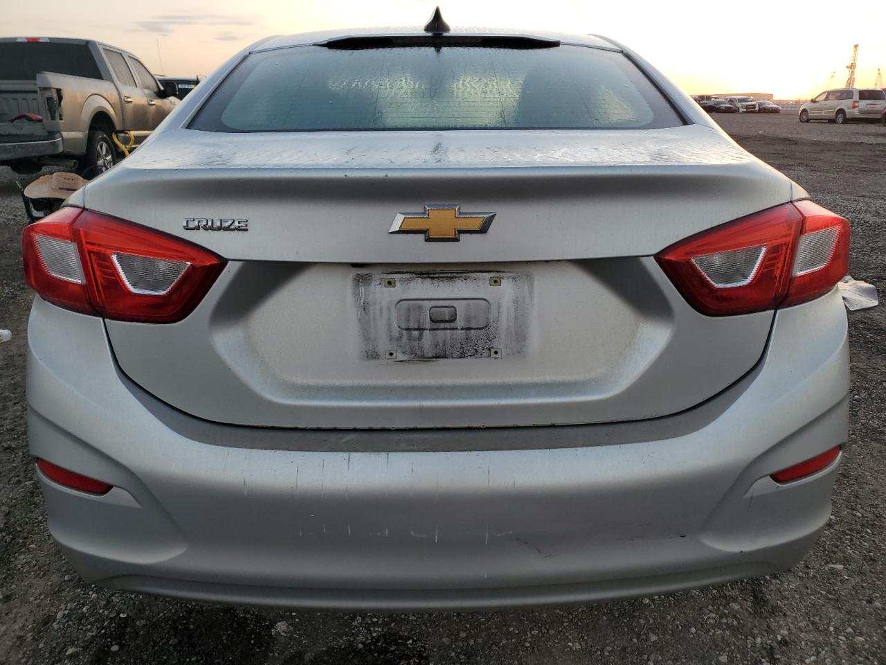 2017 Chevrolet Cruze - Image 6