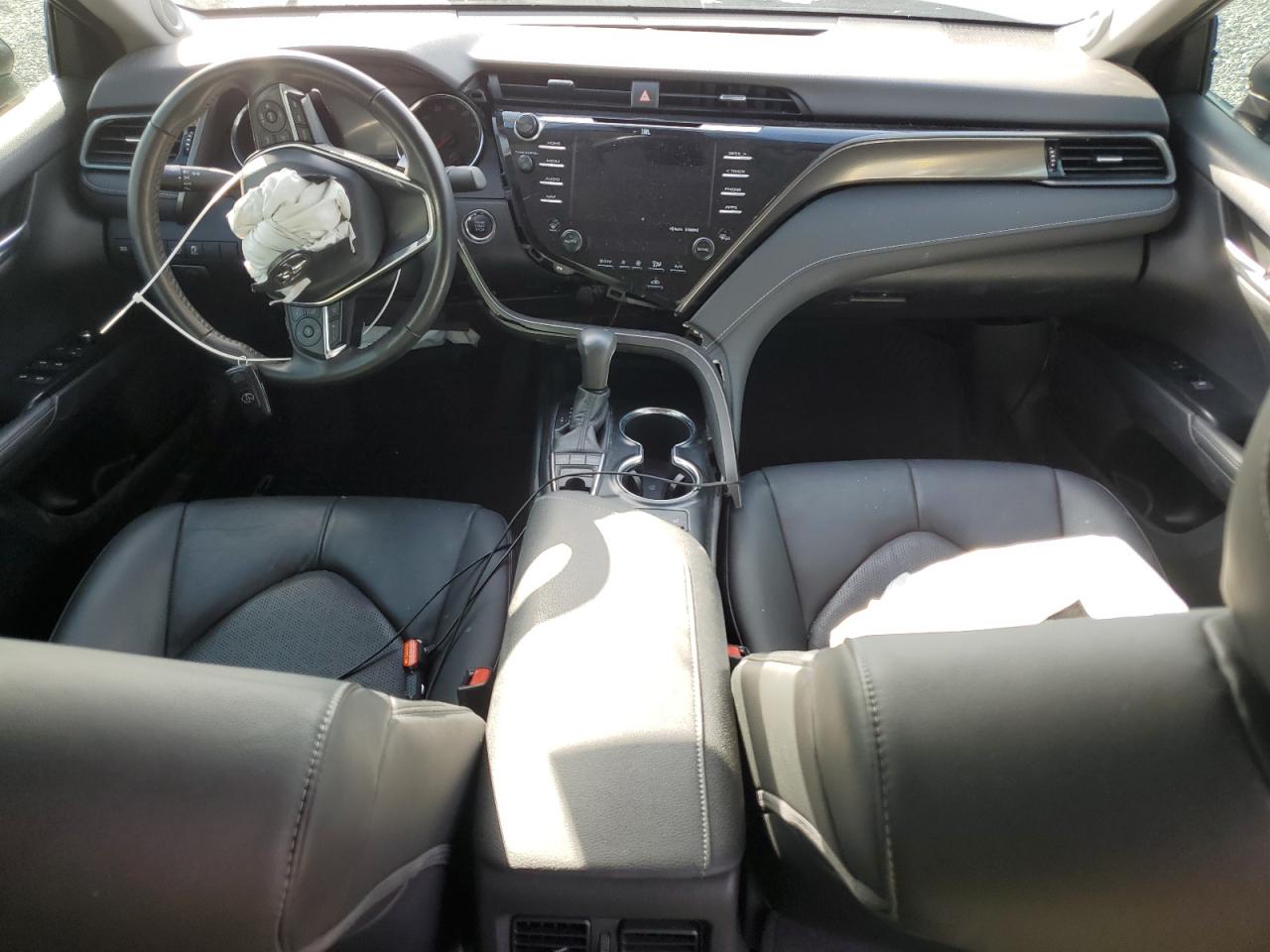 2019 Toyota Camry - Image 8